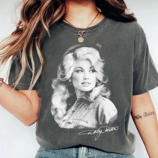 Rest In Peace Dolly Parton Shirt #M