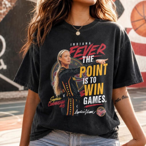 Sophie Pointing Tshirt #N